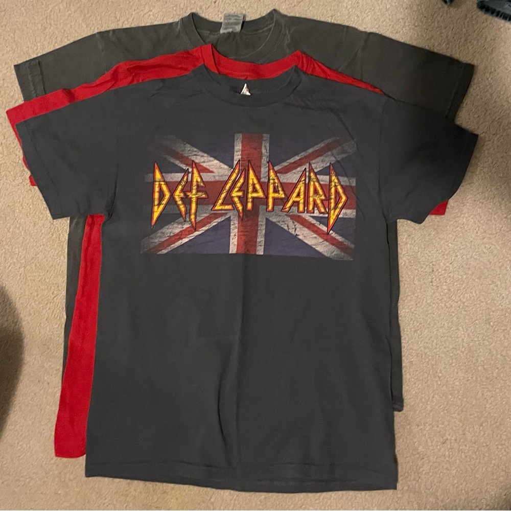Def Leppard Graphic T-Shirts - 2 Gray 1 Red